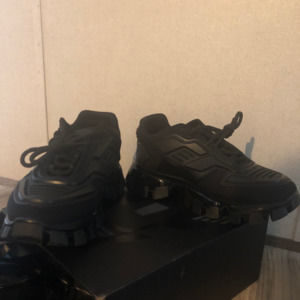 Size 10 Black Prada